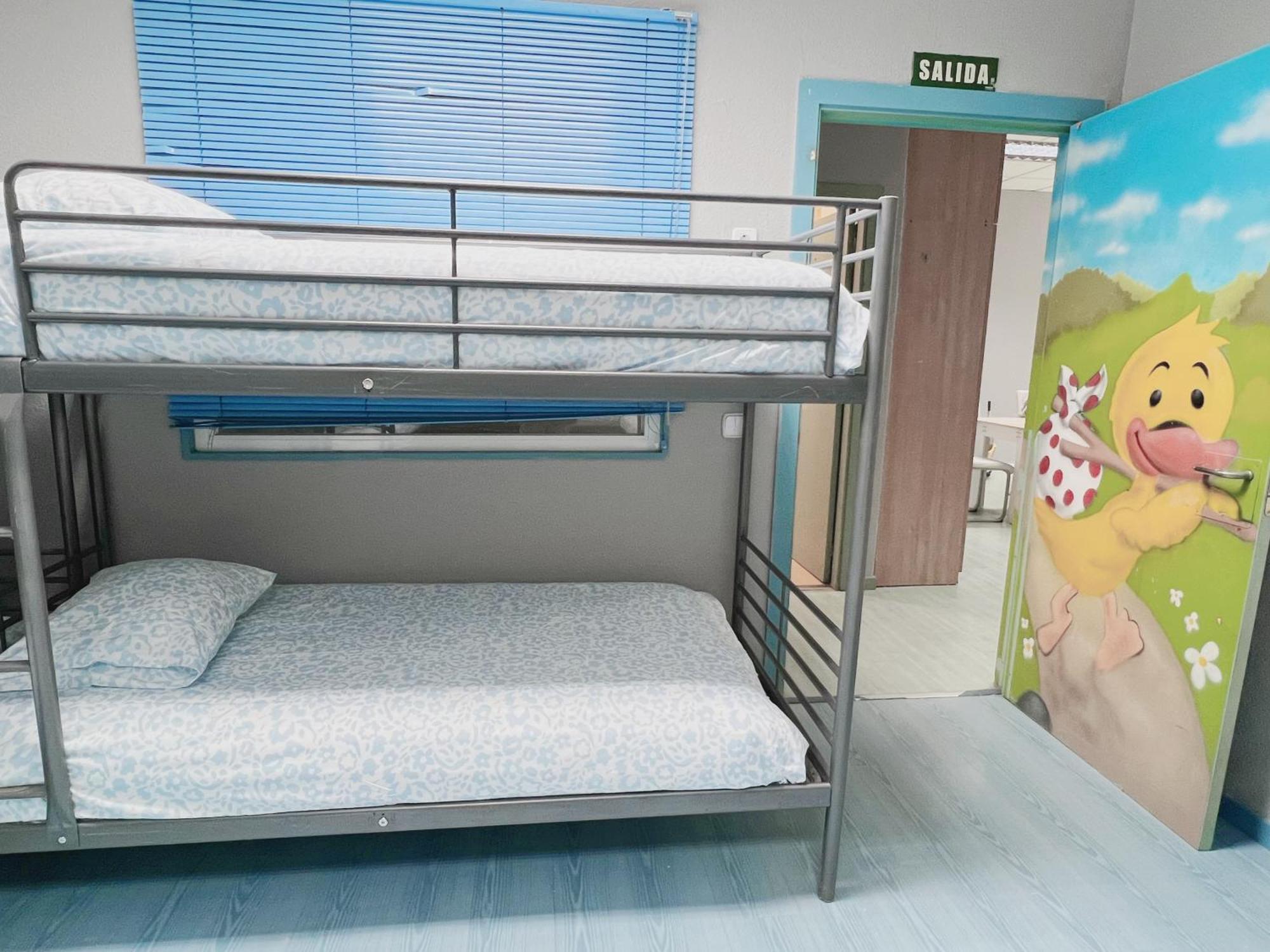 Hostel Las Rosas Мадрид Экстерьер фото