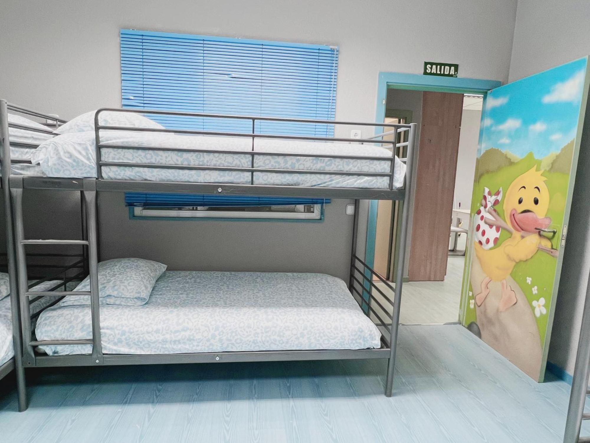 Hostel Las Rosas Мадрид Экстерьер фото